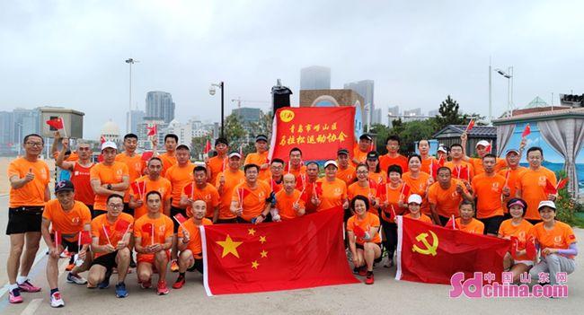 看了港星的生活现状,再看内地明星现状,网友直言:都是惯的!